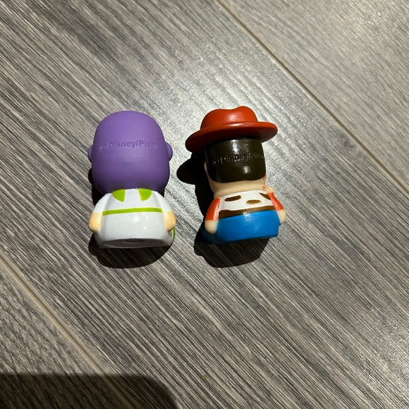 Sitting woody and buzz figures - Picture 4 of 5